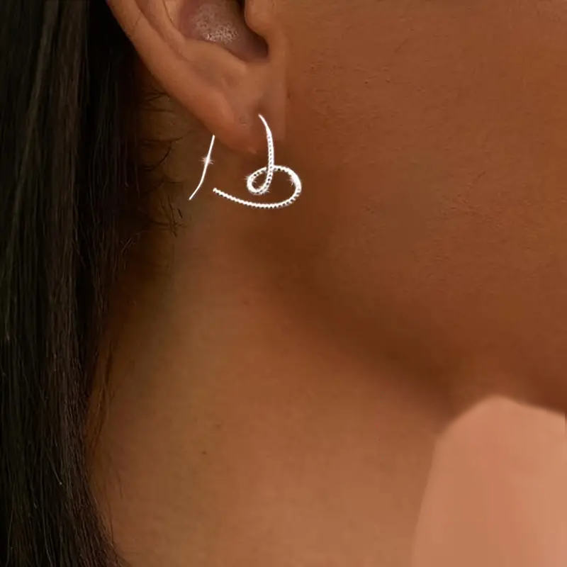 Twist Love Heart Line Hoop Earrings