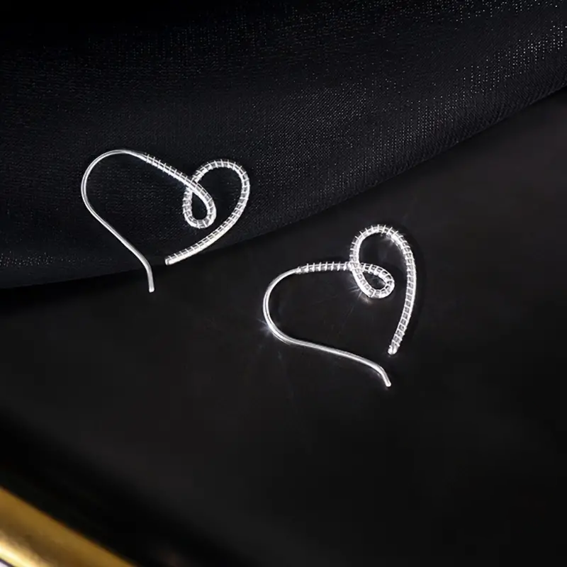 Twist Love Heart Line Hoop Earrings